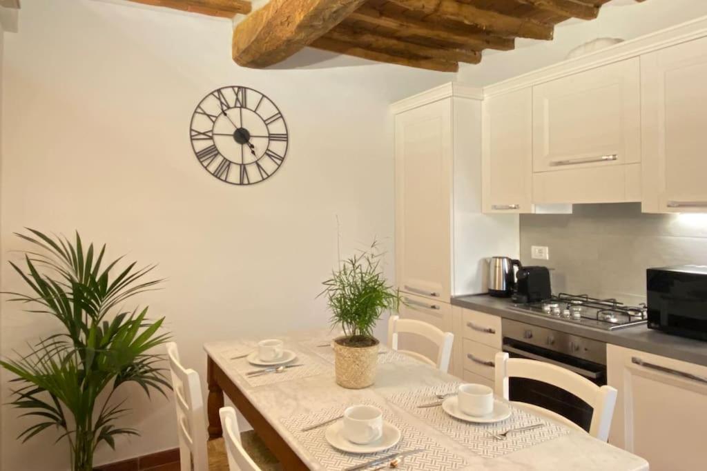 Relax&Business Wi-Fi, Tv Hd, Parcheggio Gratuito Villa Capannori Bagian luar foto